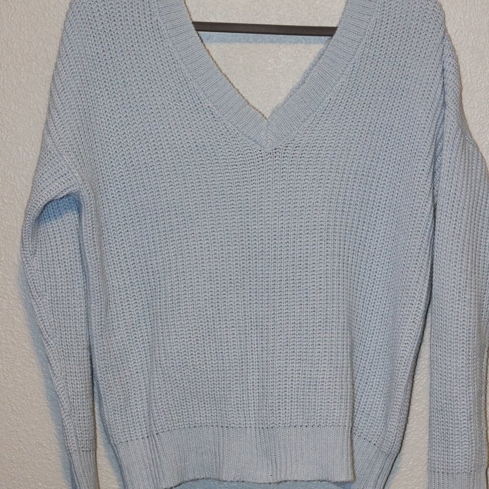 Zumiez sweater